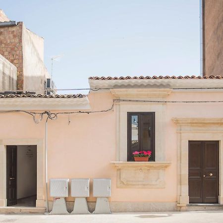 L'Antico Fondaco Avola Exterior foto